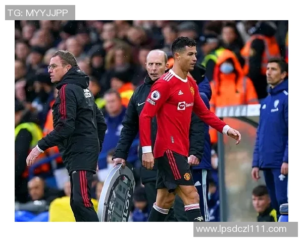 迪福足坛传奇生涯回顾与影响探秘揭示其拼搏精神与进球艺术